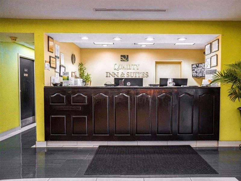 Quality Inn & Suites Near Six Flags - Austell Kültér fotó