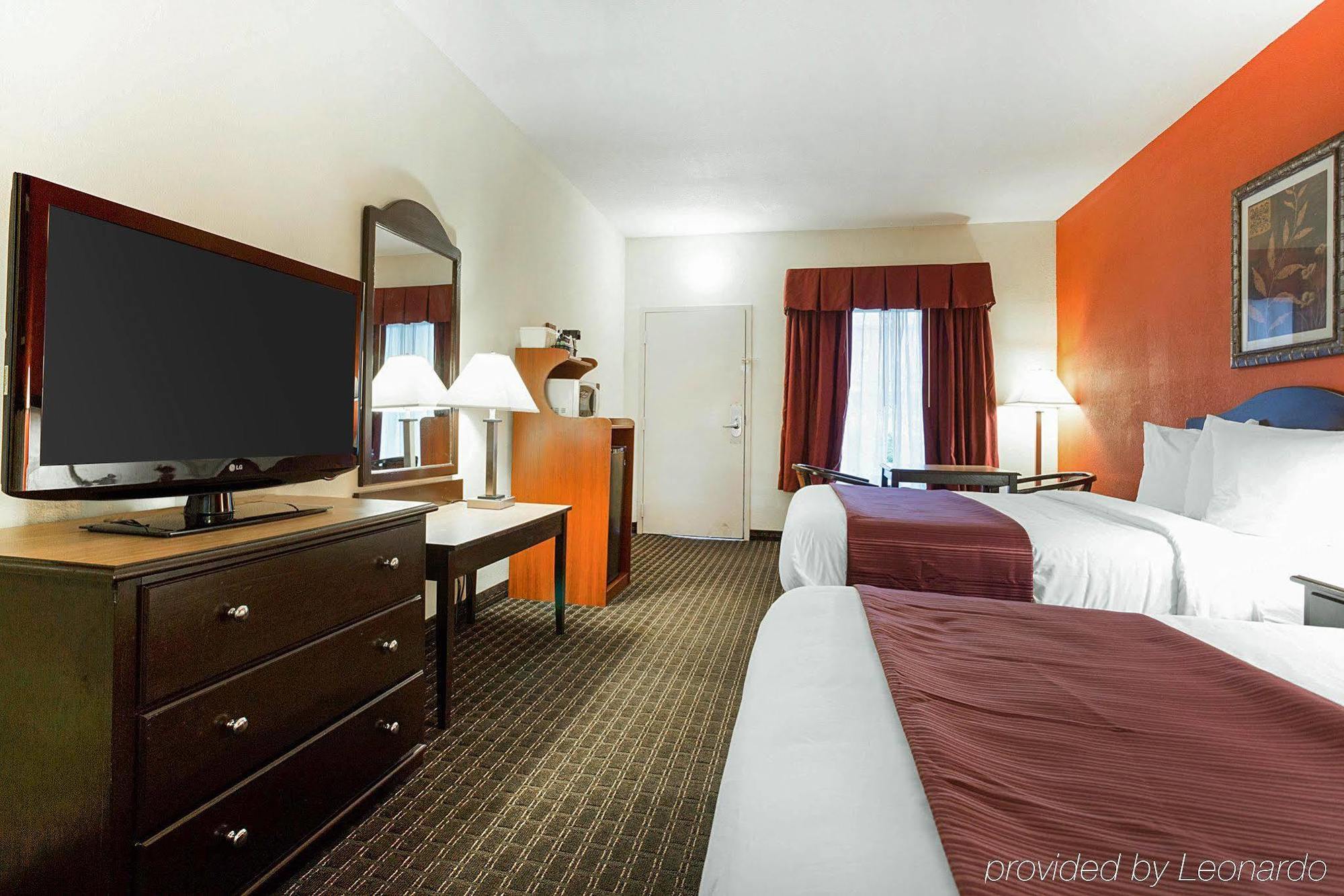 Quality Inn & Suites Near Six Flags - Austell Kültér fotó